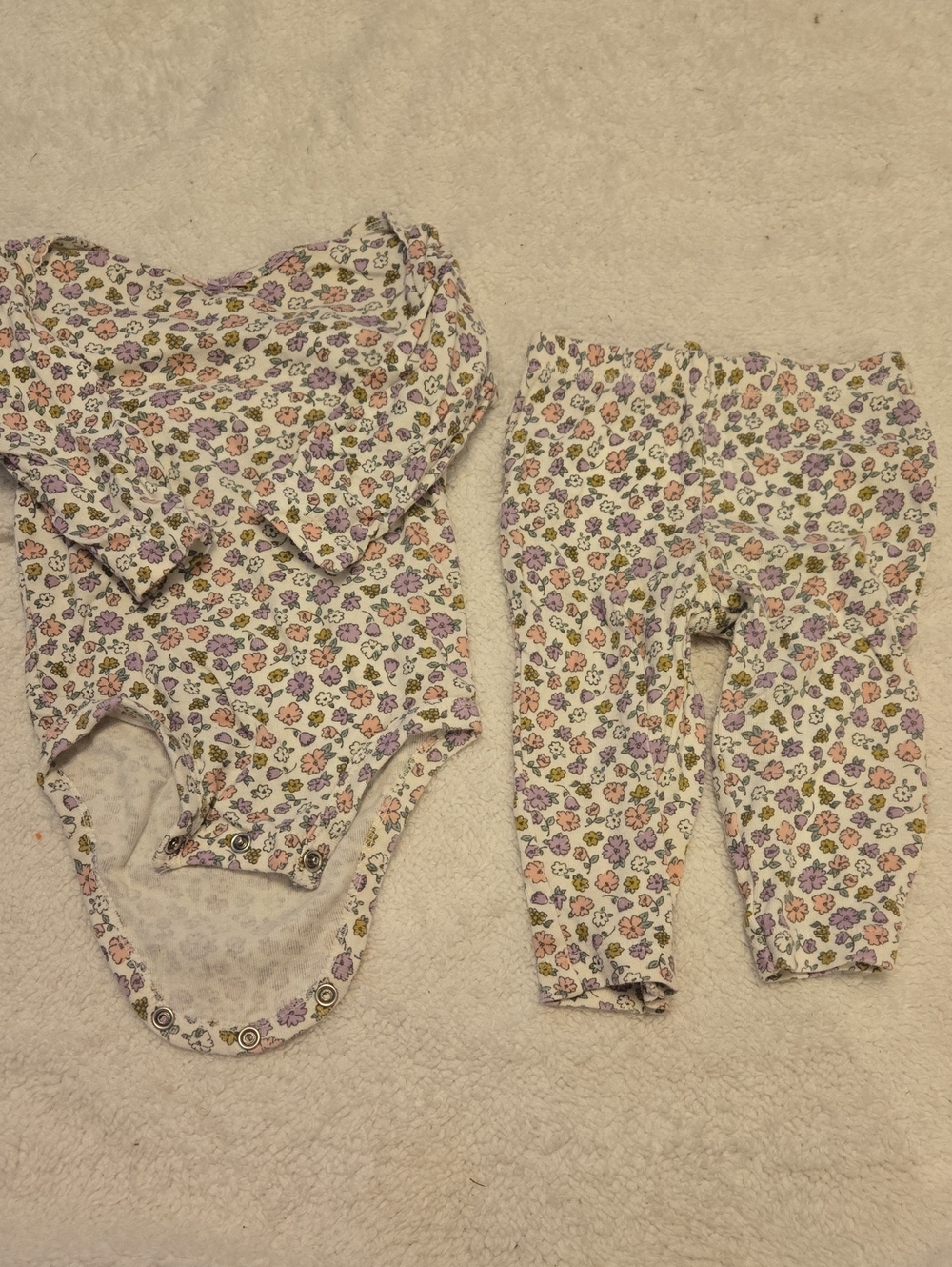 Baby Floral Cotton Bodysuit & Leggings Set in White with Pastel Flowers